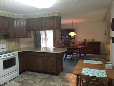 798 Bethany Turnpike, Honesdale, PA 18431 - photo 5