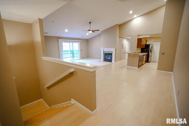 4511 N Tallgrass Ln unit 204, Peoria, IL 61615 - photo 3