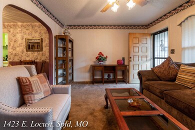 1423 E. Locust, Spfd, MO-4