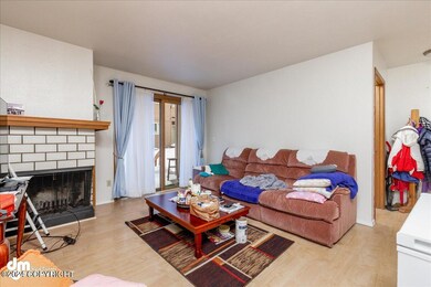 05-Living Room-DW-7258-Edit
