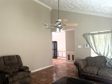 Spacious living room