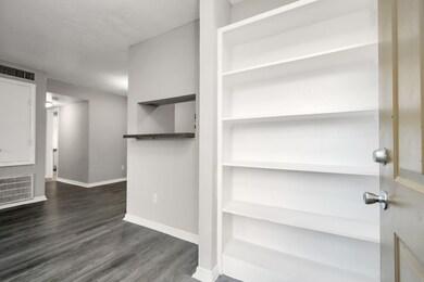 Photos displayed may be of similar apartments or floor plans featuring the same finishes.

