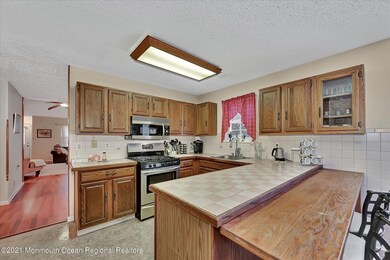 Kitchen (2)