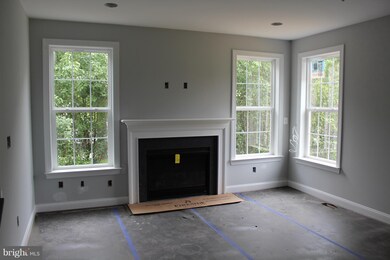 8204 Reecewood Dr, Severn, MD 21144 - photo 7