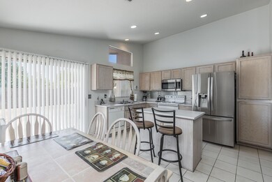 7) KITCHEN