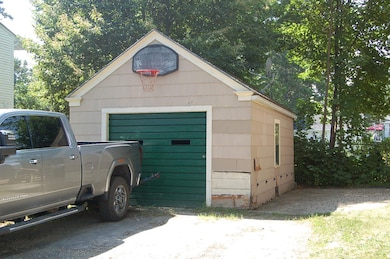 122 Allen St, Bangor, ME 04401 - photo 4