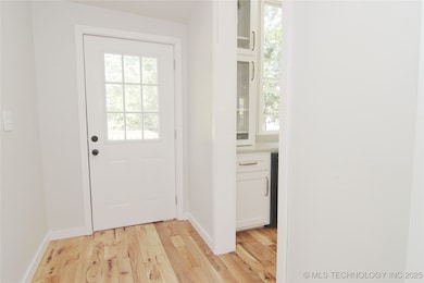 611 N State St, Wagoner, OK 74467 - photo 2