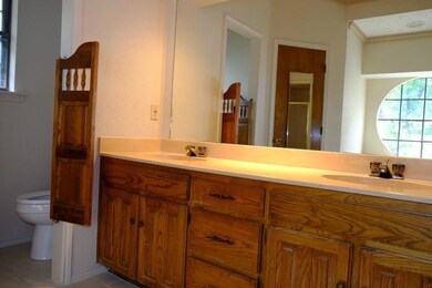 305 Elisha Ct, Bedford, TX 76021 - photo 5