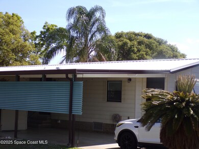 922 Yew St, Sebastian, FL 32976 - photo 3