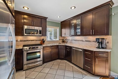 8 Phyllis Rd, West Orange, NJ 07052 - photo 6