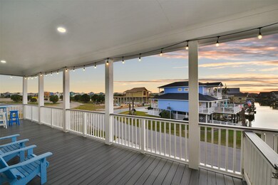 3931 Laguna Dr, Galveston, TX 77554 - photo 4