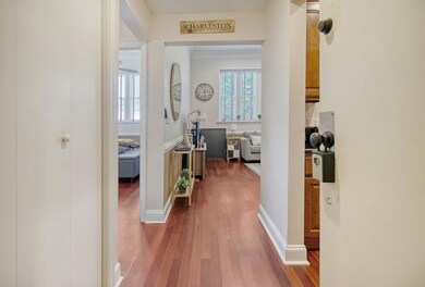 14-web-or-mls-CREM_350 King #207_014