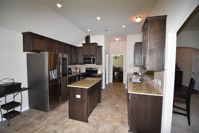 3238 El Camino St, Bay City, TX 77414 - photo 5