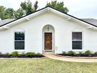 1415 Mapleton Dr, Houston, TX 77043 - photo 2