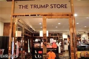 2000 N Fashion Show Dr unit 4010, Las Vegas, NV 89109 - photo 3