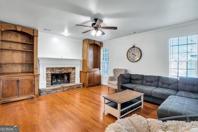 5735 Lake Windsor Pkwy, Buford, GA 30518 - photo 4