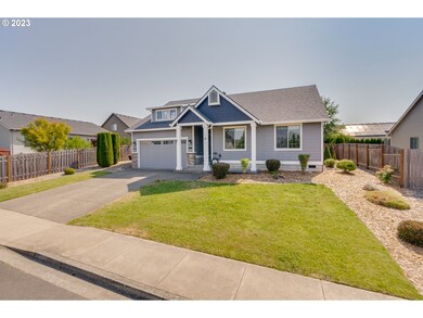 534 N 7th St, Carlton, OR 97111 - photo 2