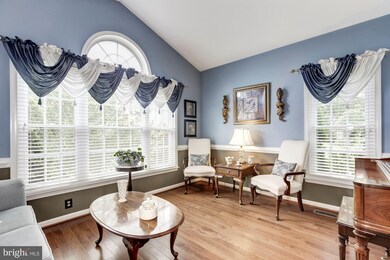 6111 Flemish Blue Ct, Sykesville, MD 21784 - photo 2