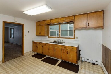 822 14th St SE, Cedar Rapids, IA 52403 - photo 7