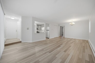 2556 Waterbury Dr unit 1905, Woodridge, IL 60517 - photo 2