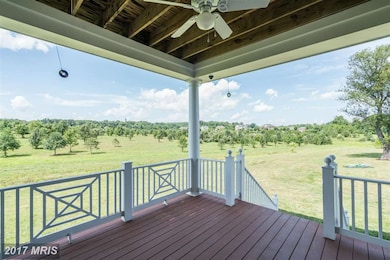 19574 Rothbury Ln, Leesburg, VA 20175 - photo 7