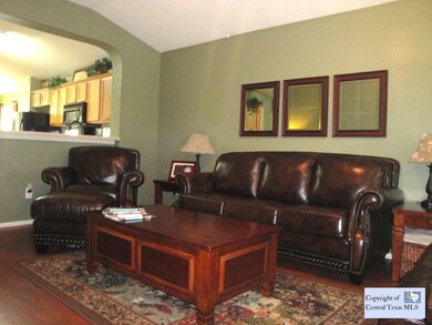 627 Scrutchins, Kyle, TX 78640 - photo 2