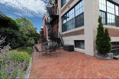 64 E Brookline St unit 3, Boston, MA 02118 - photo 2