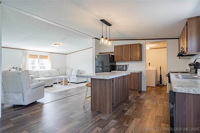 5441 Jackson Rd, Okmulgee, OK 74447 - photo 7