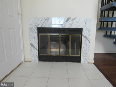 14104 Yardarm Way unit 1003, Laurel, MD 20707 - photo 3