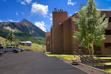 35 Emmons Rd unit 3, Crested Butte, CO 81225 - photo 2