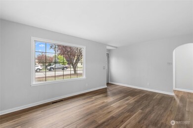 1114 8th St, Wenatchee, WA 98801 - photo 3