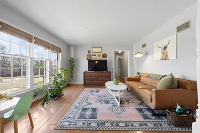 701 NW 12th St, Blue Springs, MO 64015 - photo 4