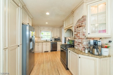 201 Willow Grove St, Hackettstown, NJ 07840 - photo 6