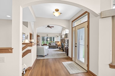 4033 S Fohr Dr unit 12, New Berlin, WI 53151 - photo 4