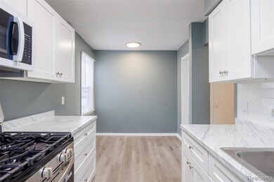 22121 Condon St, Oak Park, MI 48237 - photo 7