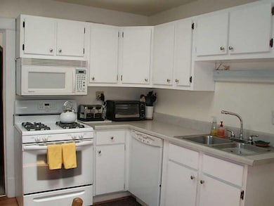 Kitchen. Light and bright kitchen with plenty of c