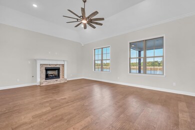 SAMPLE PHOTOS OF SAME FLOORPLAN