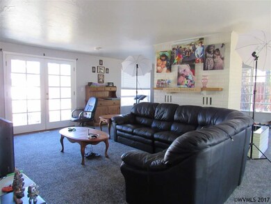 1203 37th Ave SW, Albany, OR 97321 - photo 3