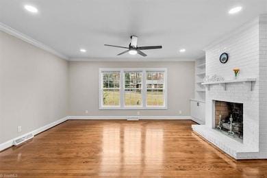 3555 Cherry Ln, Greensboro, NC 27405 - photo 5