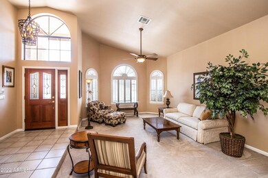 950 W Sherri Dr, Gilbert, AZ 85233 - photo 4