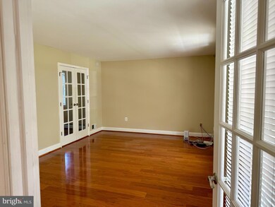 2346 Maytime Dr, Gambrills, MD 21054 - photo 4