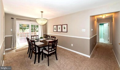 6308 Pitch Pine Ct, Sykesville, MD 21784 - photo 5