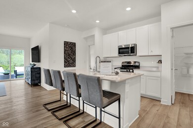 3706 Cantebury Dr, Franklin, IN 46131 - photo 5