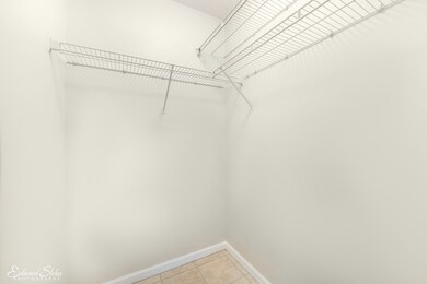 1101 Canterbury Ct unit D, Elgin, IL 60120 - photo 4