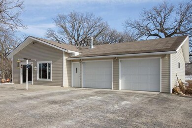 garage_700