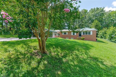 1362 Crestwood Ln, Asheboro, NC 27205 - photo 2