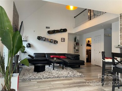 3705 Chepstow Ct, Charlotte, NC 28262 - photo 7