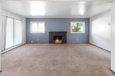 2210 Menalto Ave, East Palo Alto, CA 94303 - photo 2
