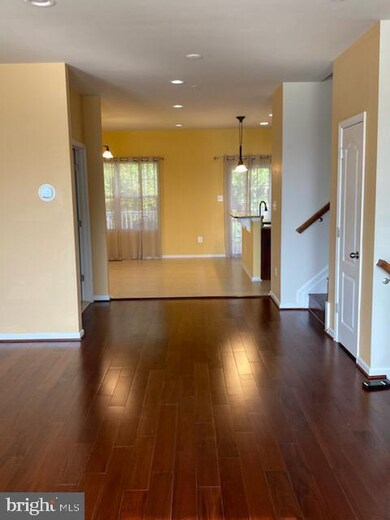 8519 Crooked Tree Ln, Laurel, MD 20724 - photo 7