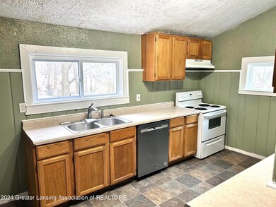 1421 Lyons -18